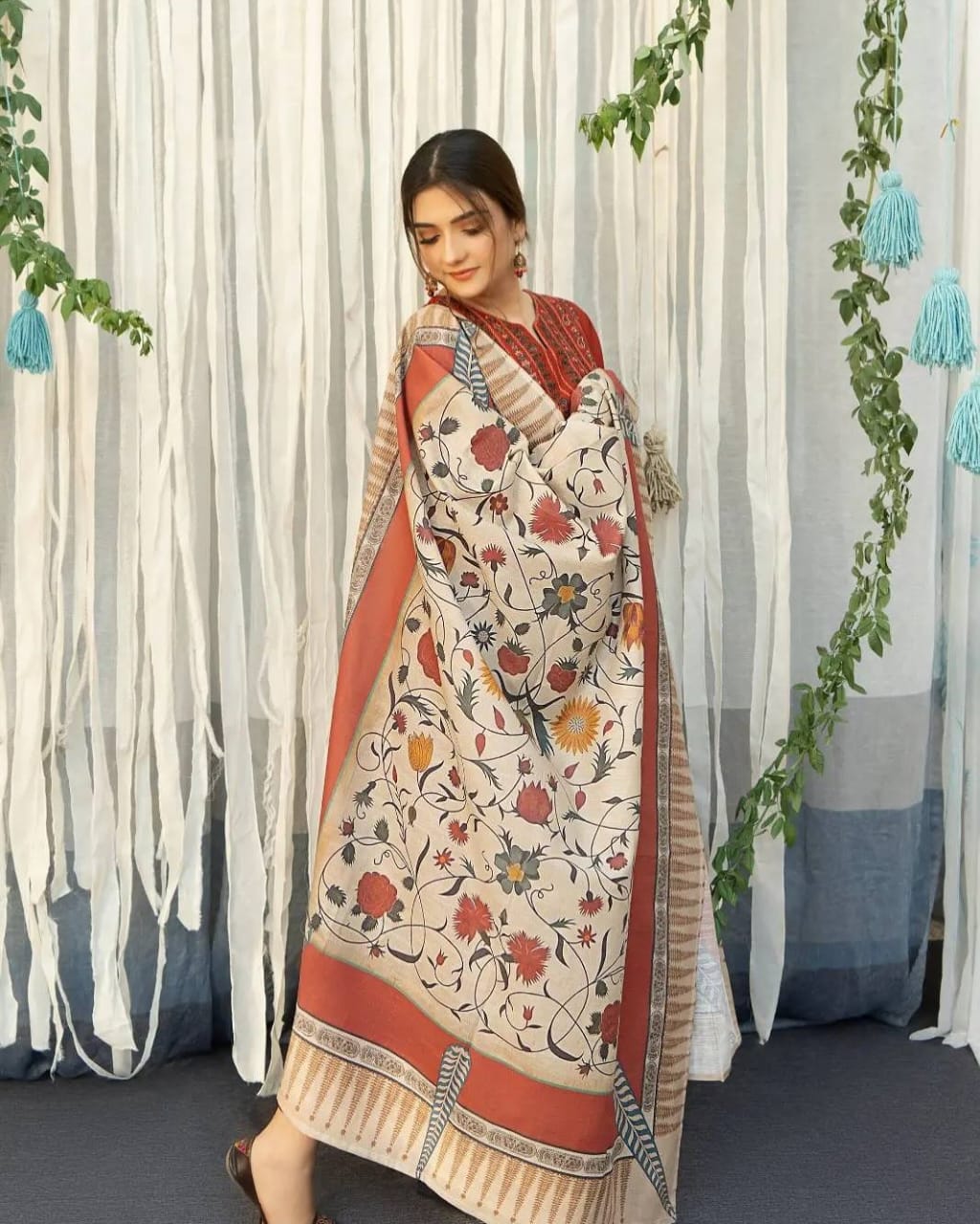 MAH E ROOH SPECIAL AYAT- 3PC EMBROIDERED WITH DIGITAL SHAWL