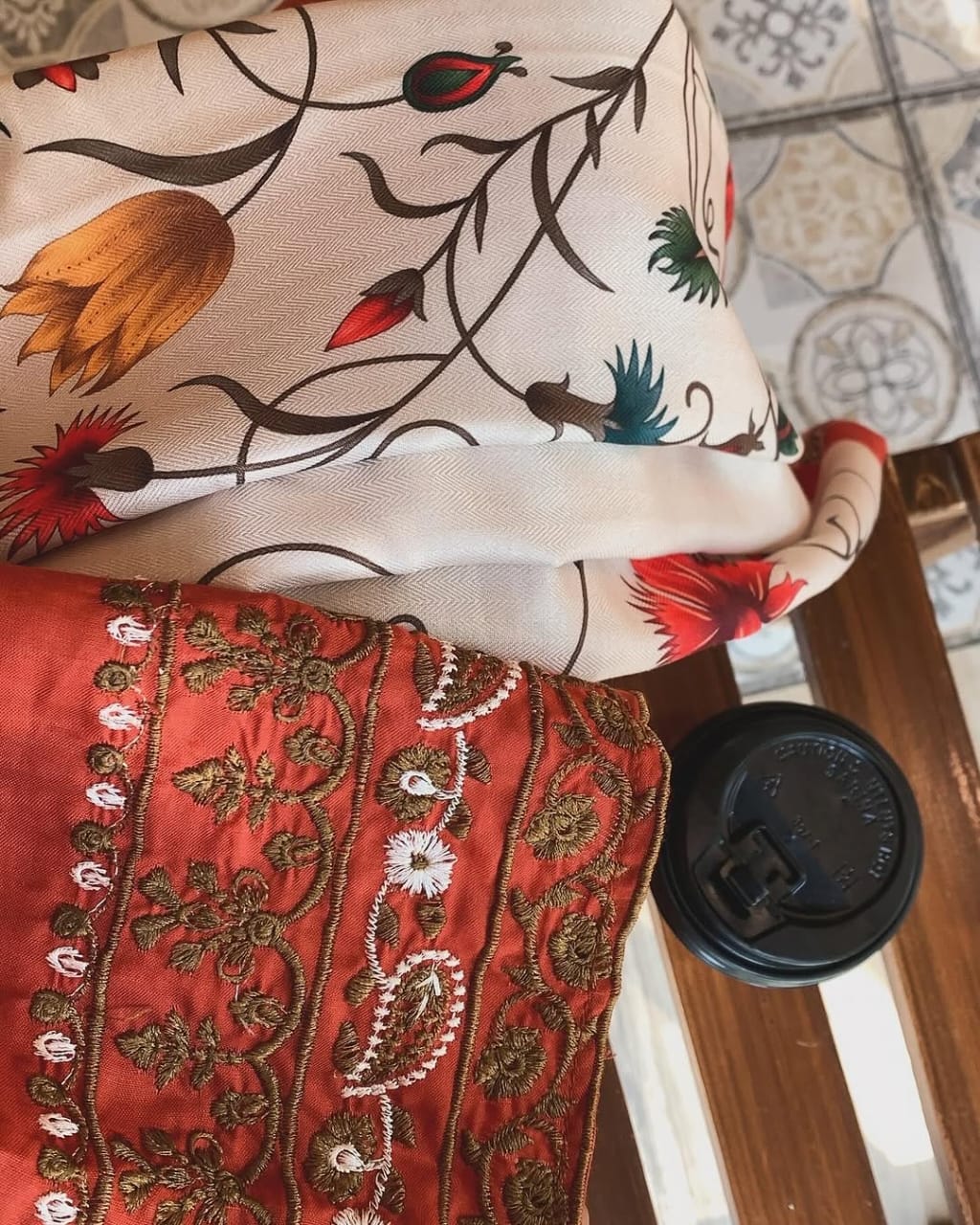 MAH E ROOH SPECIAL AYAT- 3PC EMBROIDERED WITH DIGITAL SHAWL