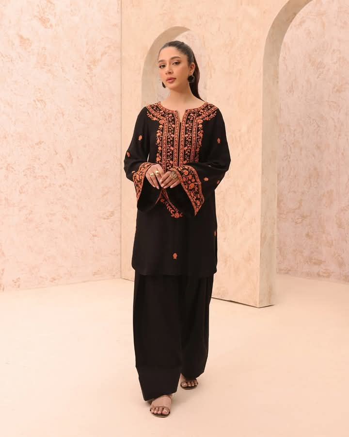 ZOUQ EMBROIDERED - 2 PIECE