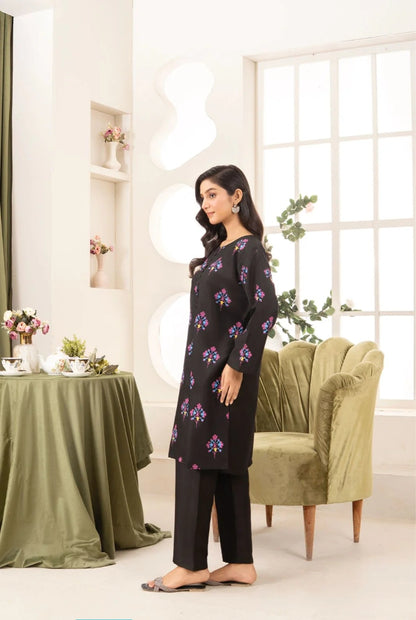 Meer Embroidery Co-Ords – 2-Piece Luxury Set