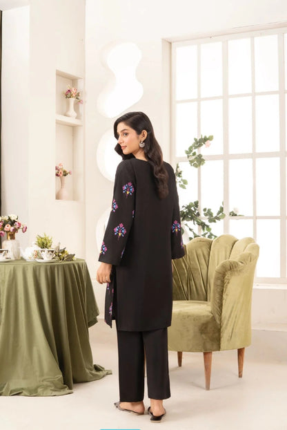 Meer Embroidery Co-Ords – 2-Piece Luxury Set