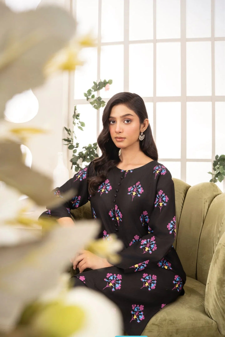 Meer Embroidery Co-Ords – 2-Piece Luxury Set