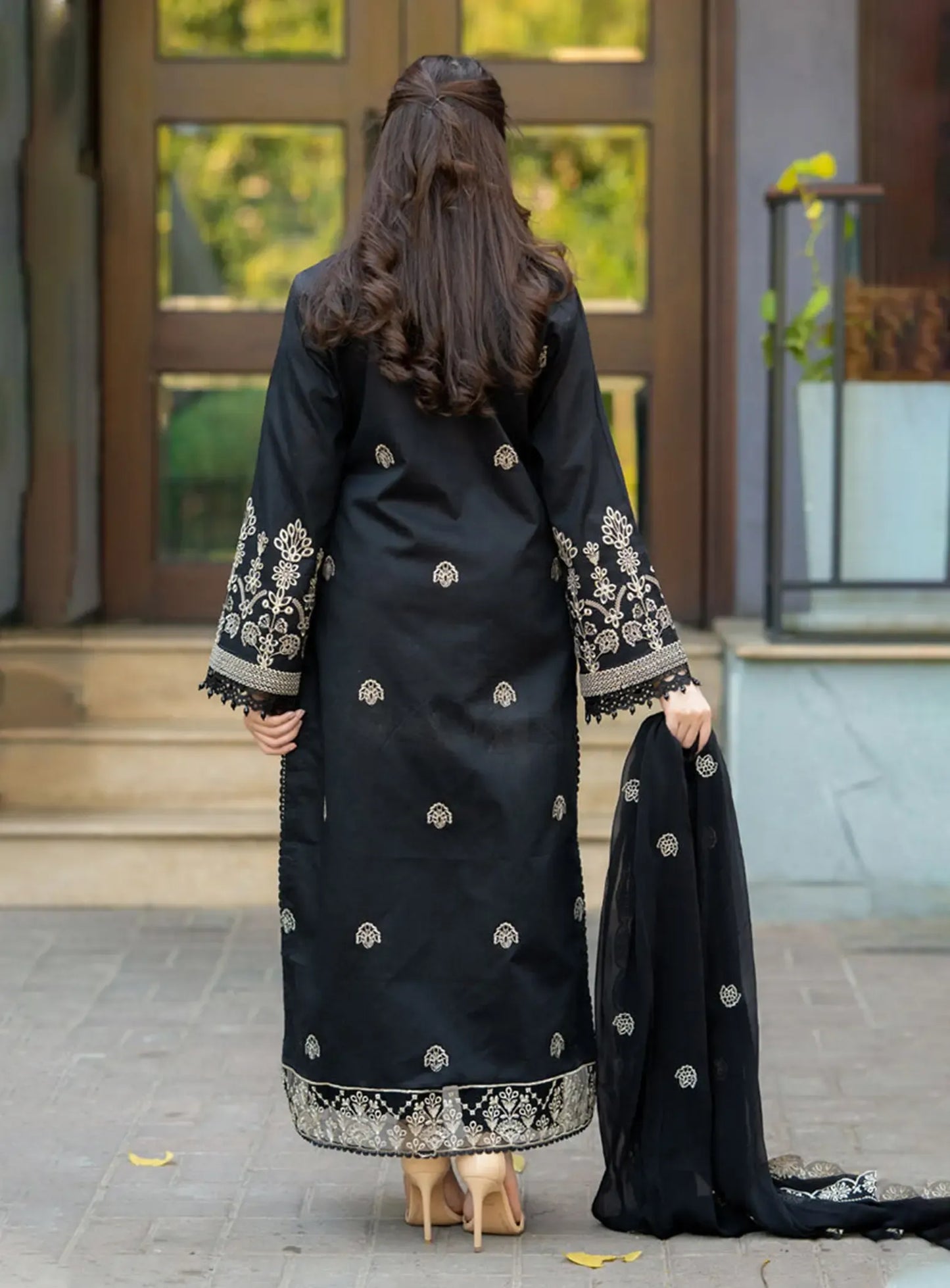 BLACK EMBROIDERY 3PC